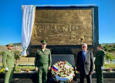 В Алжире открыли памятник посвященный советским саперам