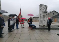 В Маутхаузене у памятника Дмитрию Карбышеву прошла мемориальная церемония