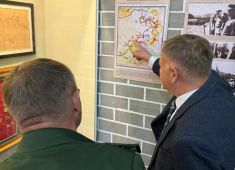 В Улан-Баторе российским дипломатам провели экскурсию по «Музею монгольского воинства»